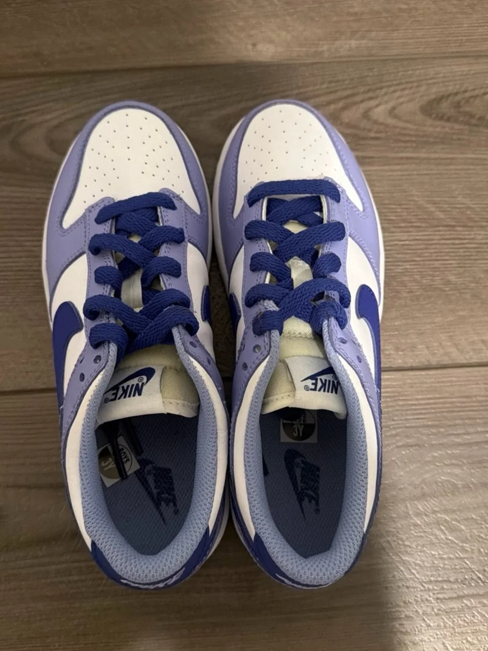 Nike Kids Purple and White Low-Top Sneakers with Blue Swoosh